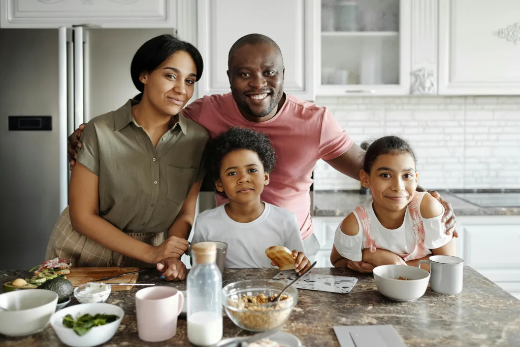 family-breakfast