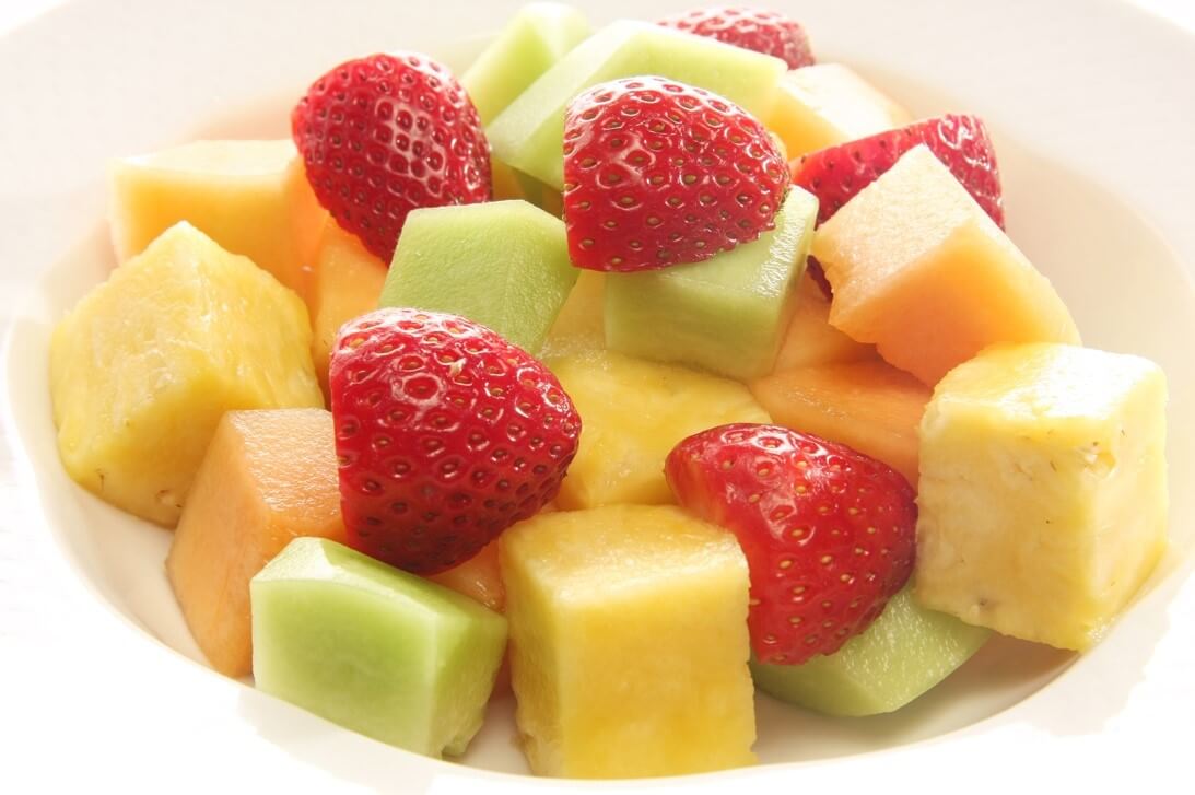 canteloupe-pineapple-and-strawberry-salad