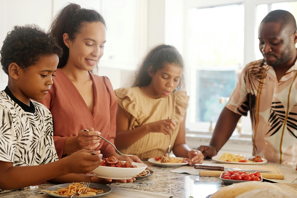 family_eating