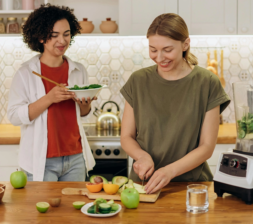 women_cooking