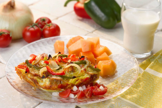 Bell-Pepper-Vidalia-Onion-Strata-with-Fresh-Salsa_EggBreakfastMealMelons