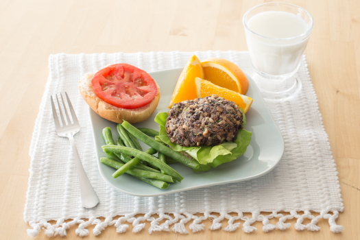 Black-Bean-Burgers_MealProteinStringBeans