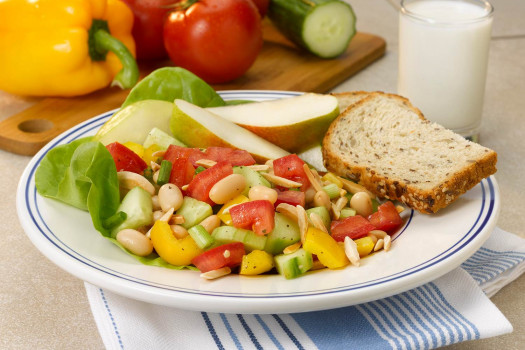 Garden-Cannellini-Bean-Salad_VegetablesMealSummer