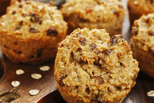 OatmealRaisinMuffins_527x323