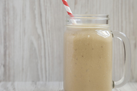 PeanutButterBananaBreakfastShake_527x323