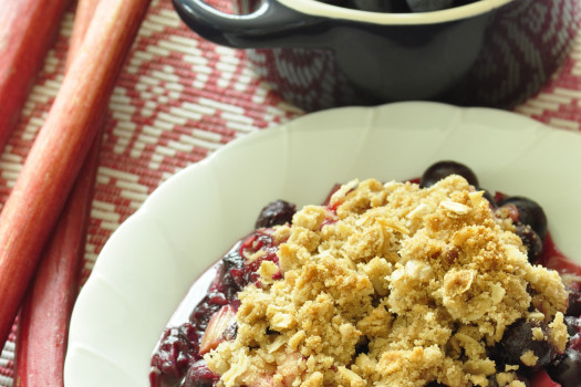 Rhubarb-Blueberry-Crisp_v