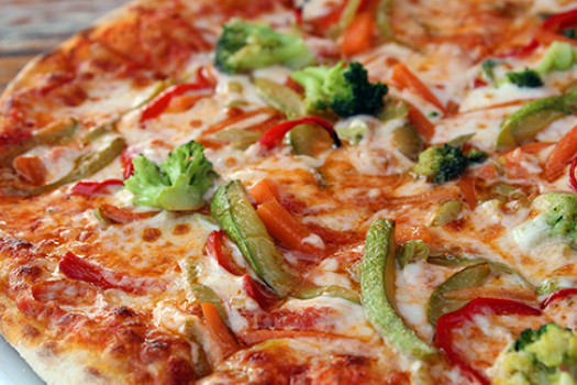 Image titled: SpunkyVegtablePizza_527x323